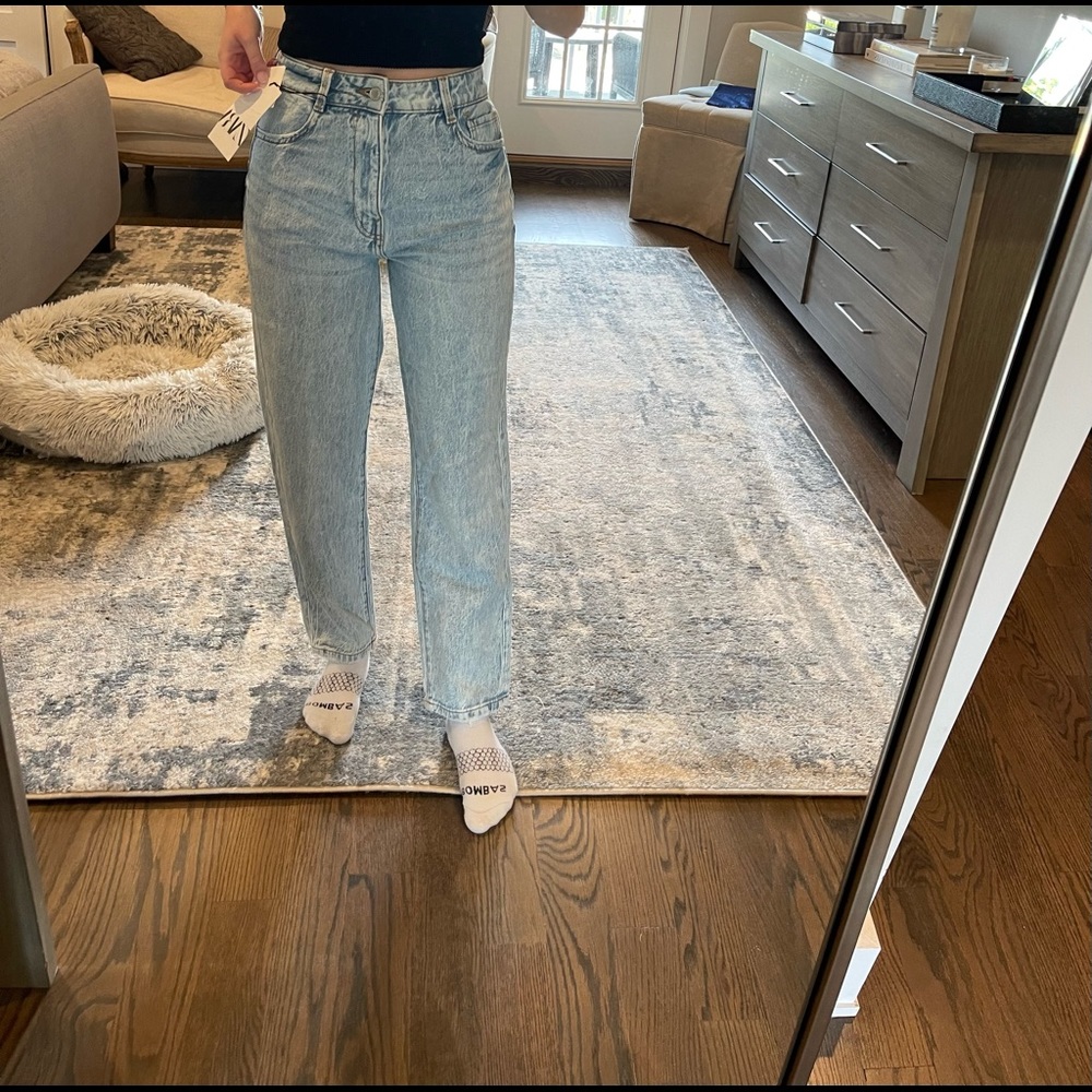 Zara Mom Slim Fit jean